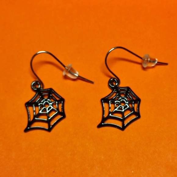 BOUTIQUE Jewelry - #15 HALLOWEEN Black Spider Earrings Spider Web Dangle Earrings NEW